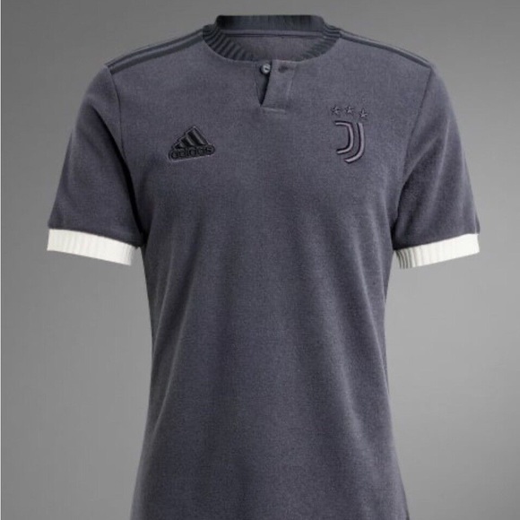 Juventus LFSTYLR Jersey Adidas (Large) 23/24 - Picture 2 of 5